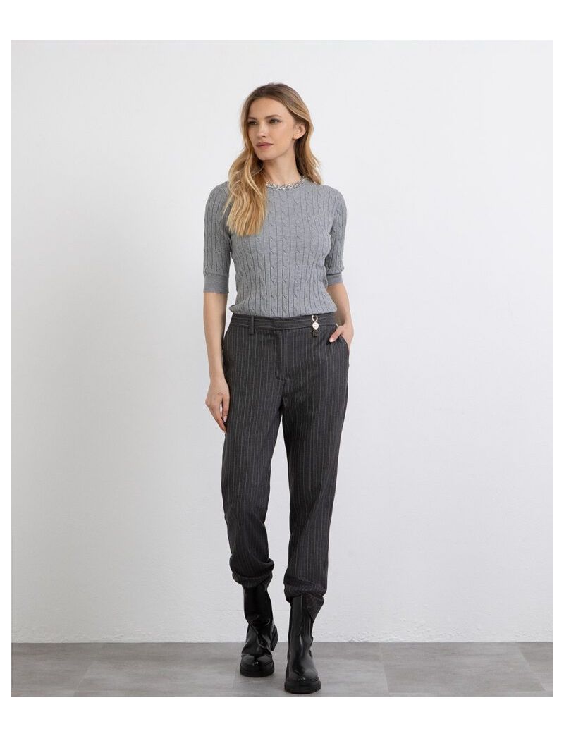 Calças Cigarrete Risca Giz