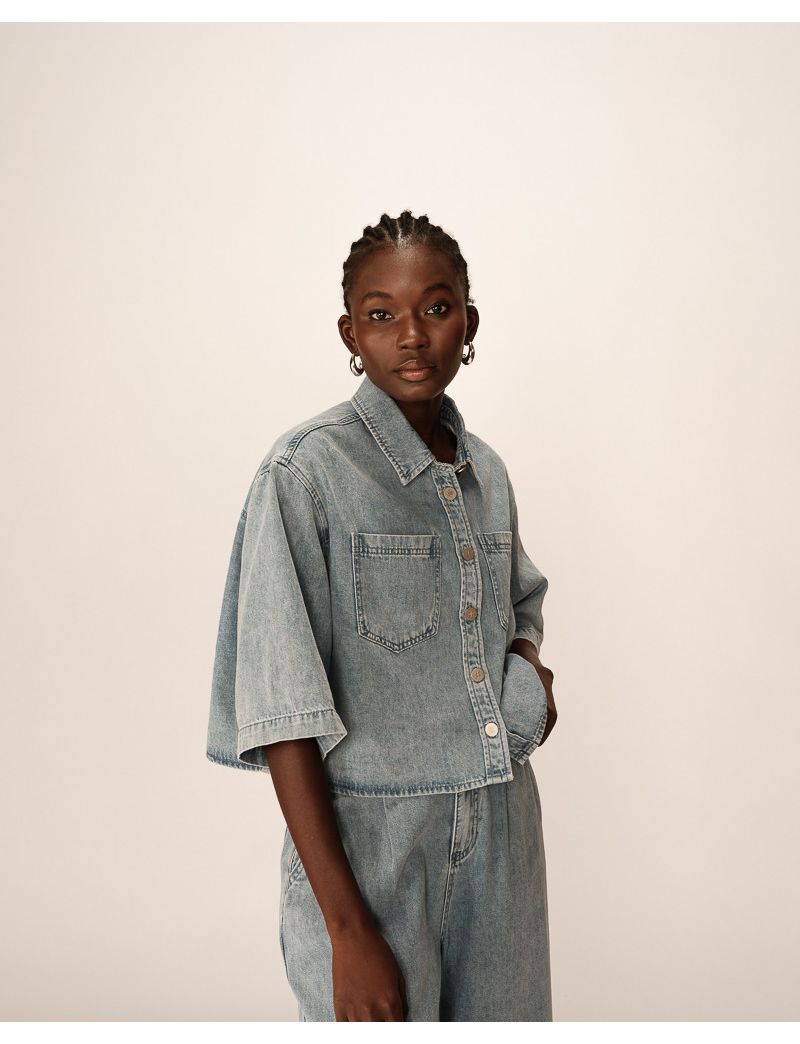 Camisa Curta Oversize