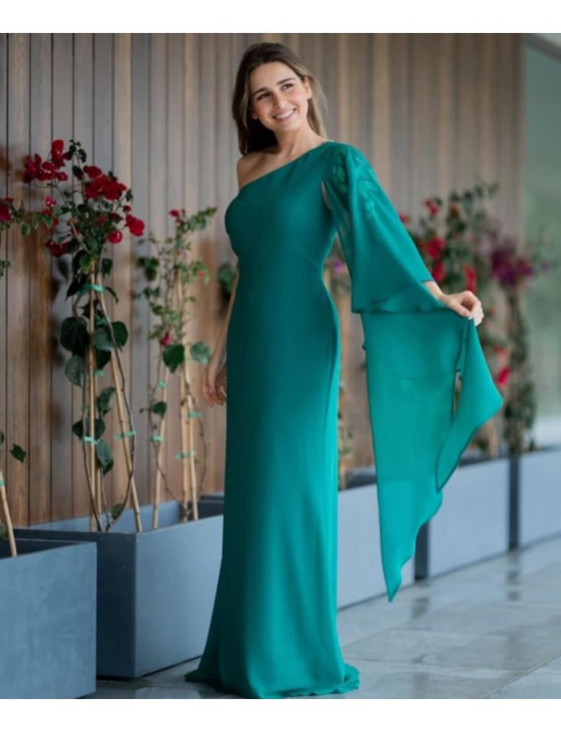 Vestido Longo Assimétrico Manga Capa