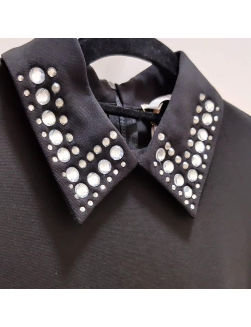 Vestido Preto Curto Brilhantes