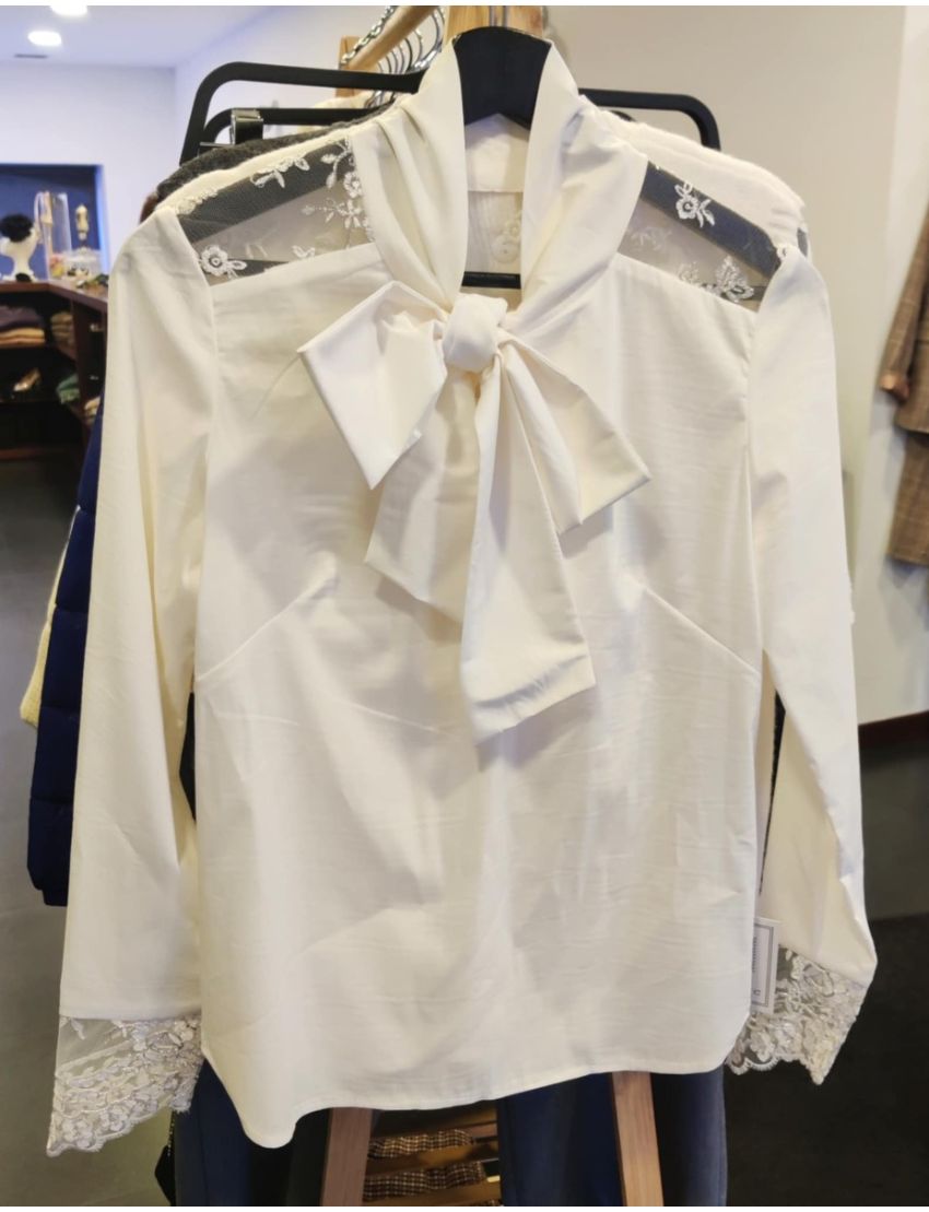 Blusa Laço Renda 