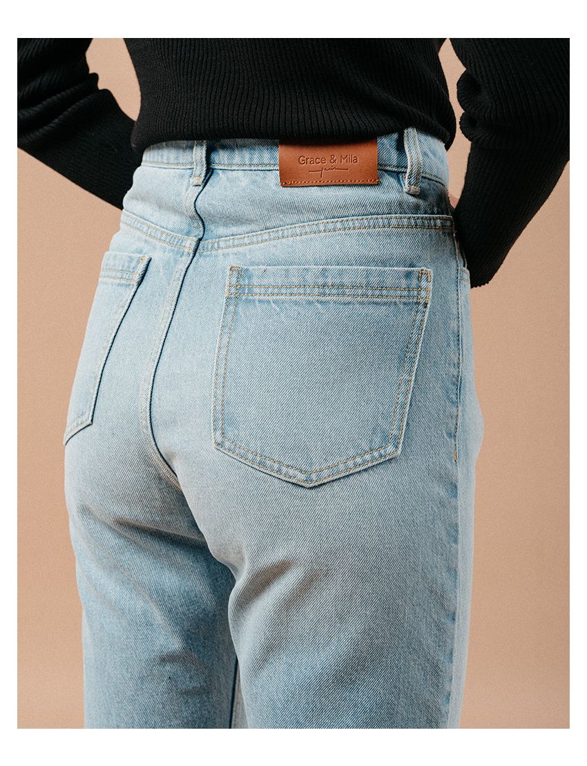 Calça jeans azul claro