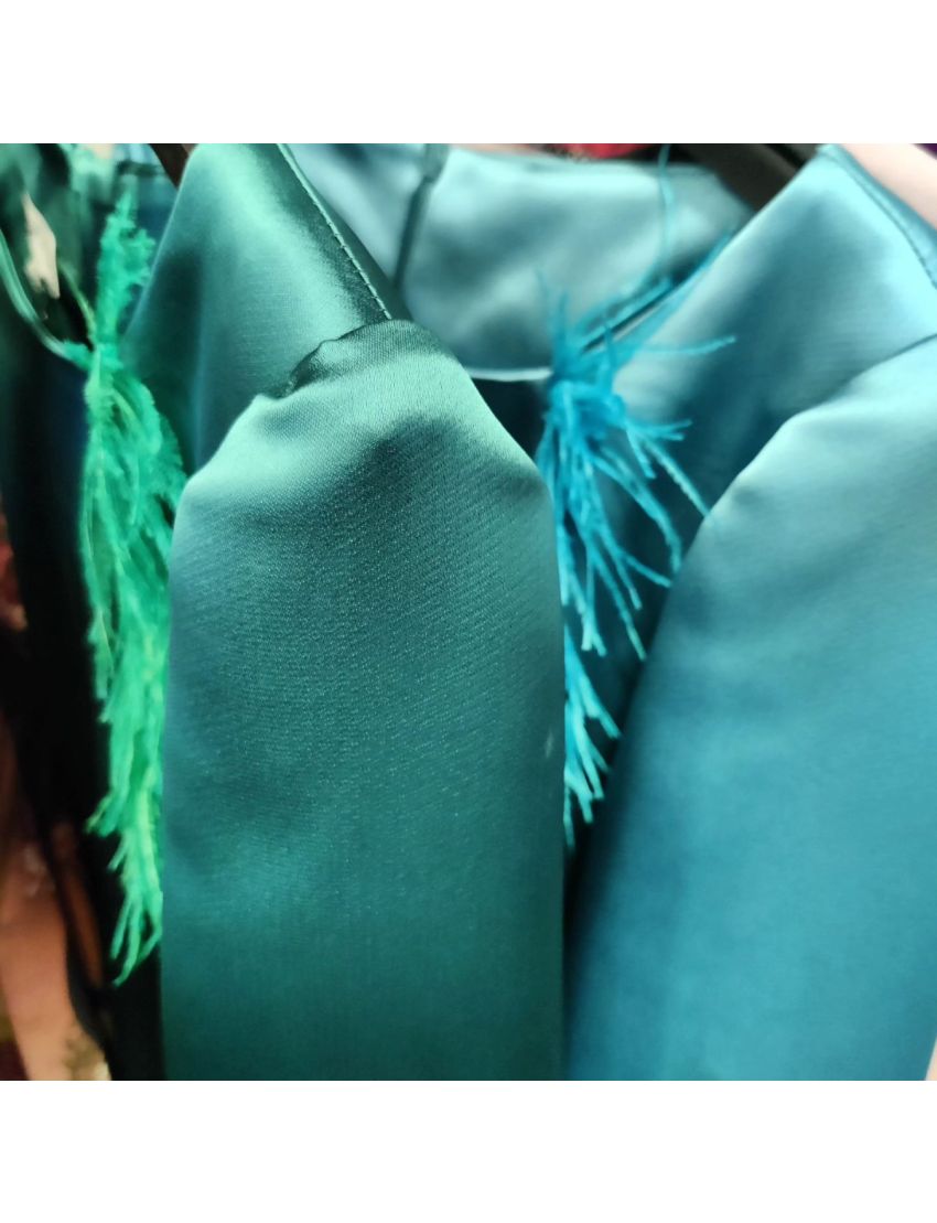 Vestido Midi Acetinado Plumas