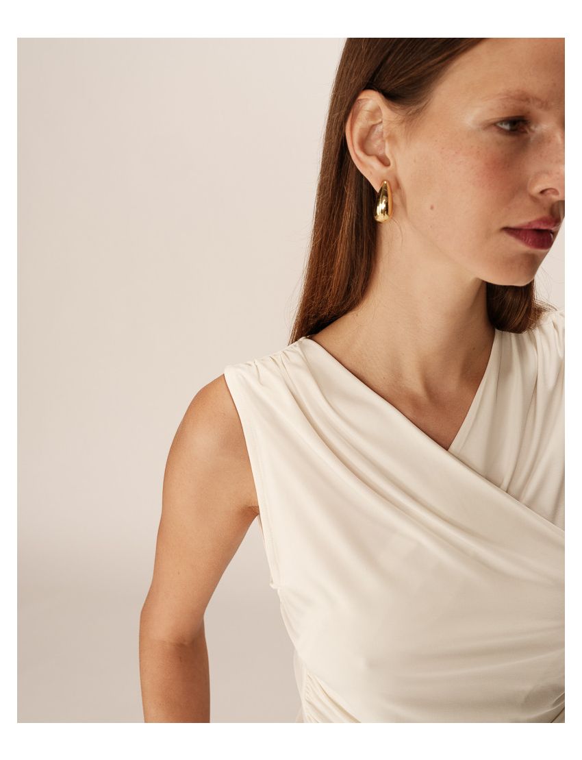 Top de malha drapeado