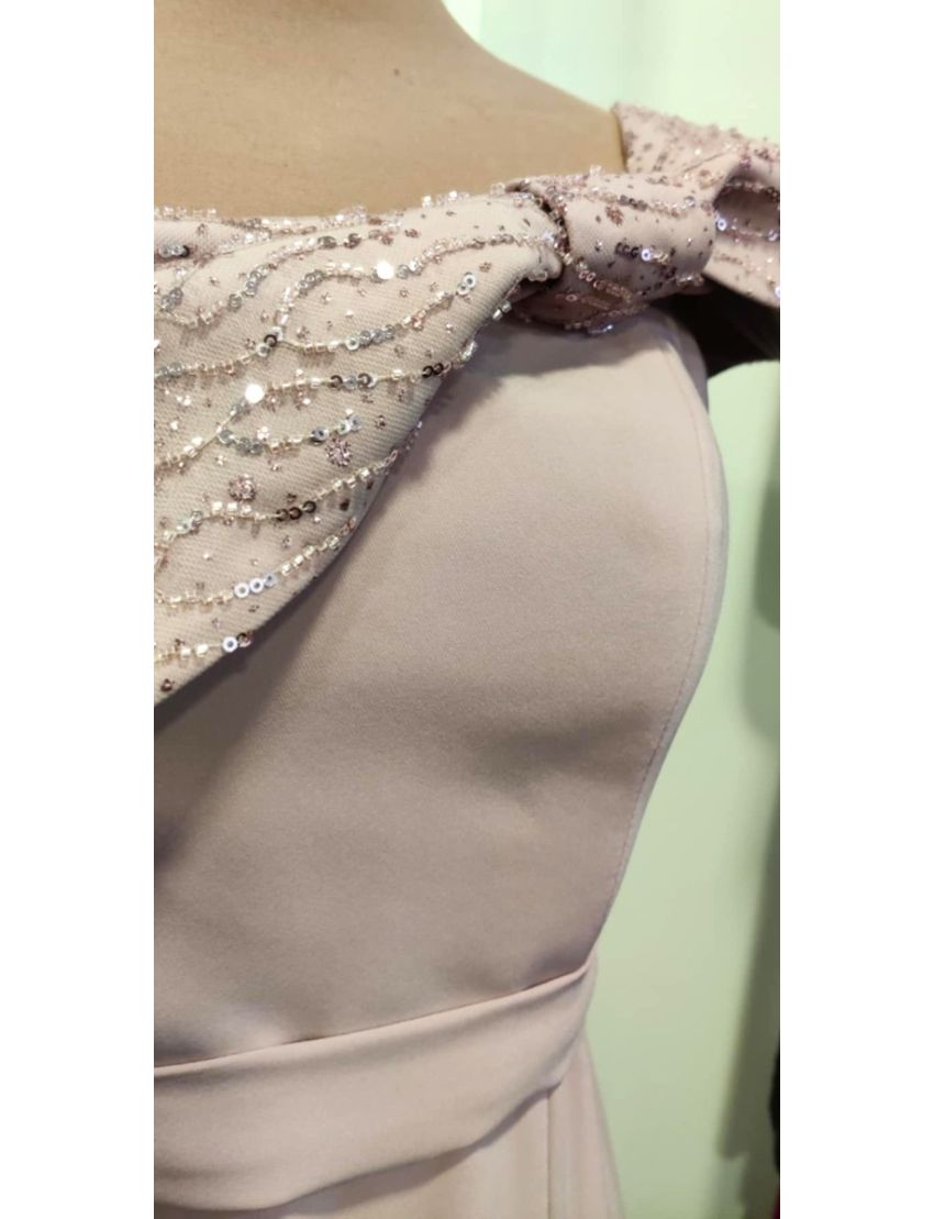 Vestido Longo Gola Pedraria