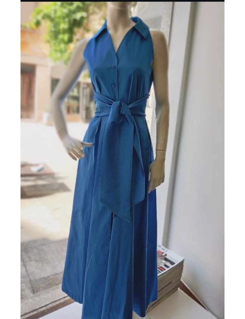 Vestido Cavado com Gola